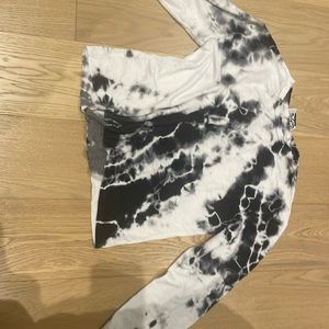 Super soft and comfortable tye dye cropped long sleeve/sweater